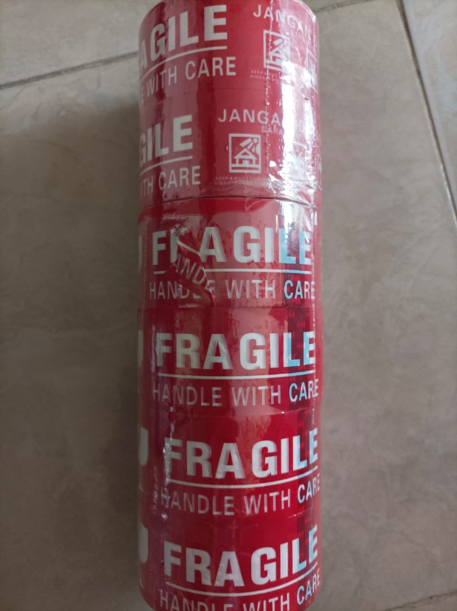 Lakban Fragile Merah